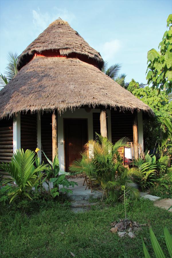 M'Pay Bay Guesthouse Koh Rong Sanloem Exterior photo